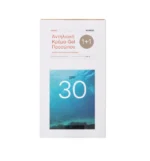 Γιαούρτι SPF30 Αντηλιακή Κρέμα - Gel Προσώπου Αντηλιακή κρέμα gel προσώπου και ματιών που προσφέρει ενεργή ενυδάτωση και προστατεύει την ευαίσθητη περιοχή κάτω από τα μάτια. Ενισχυμένη με Γιαούρτι, φυσική πηγή πρωτεϊνών, μία δραστική ουσία που προέρχεται από προϊόν ζύμωσης του φασκόμηλου και πανθενόλη για υγιή όψη. Προστασία κατά των ατμοσφαιρικών ρύπων. Μη φαγεσωρογόνος, χωρίς συνθετικό άρωμα Δερματολογικά και Οφθαλμολογικά ελεγμένη. Απλώστε ομοιόμορφα σε πρόσωπο, λαιμό και γύρω από τα μάτια τουλάχιστον 30 λεπτά πριν την έκθεση στον ήλιο. Επαναλάβατε τη χρήση συχνά, για να διατηρείτε την προστασία, ιδιαίτερα μετά από εφίδρωση, κολύμπι ή σκούπισμα. Για να επιτύχετε την προστασία που αντιστοιχεί στο δείκτη ηλιακής προστασίας πρέπει να χρησιμοποιήσετε ποσότητα 2 mg/cm2 (περίπου 1/3 κουταλάκι του γλυκού για το πρόσωπο και το λαιμό).